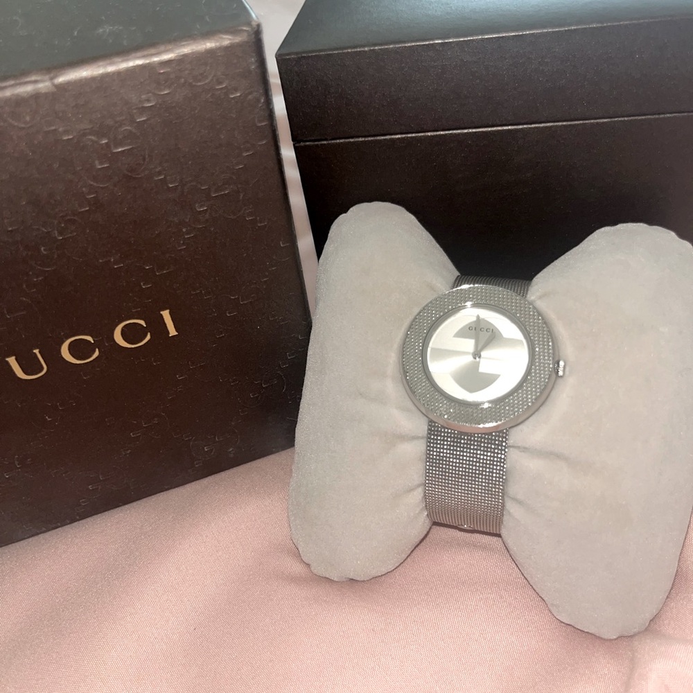 Gucci Womans silver watch